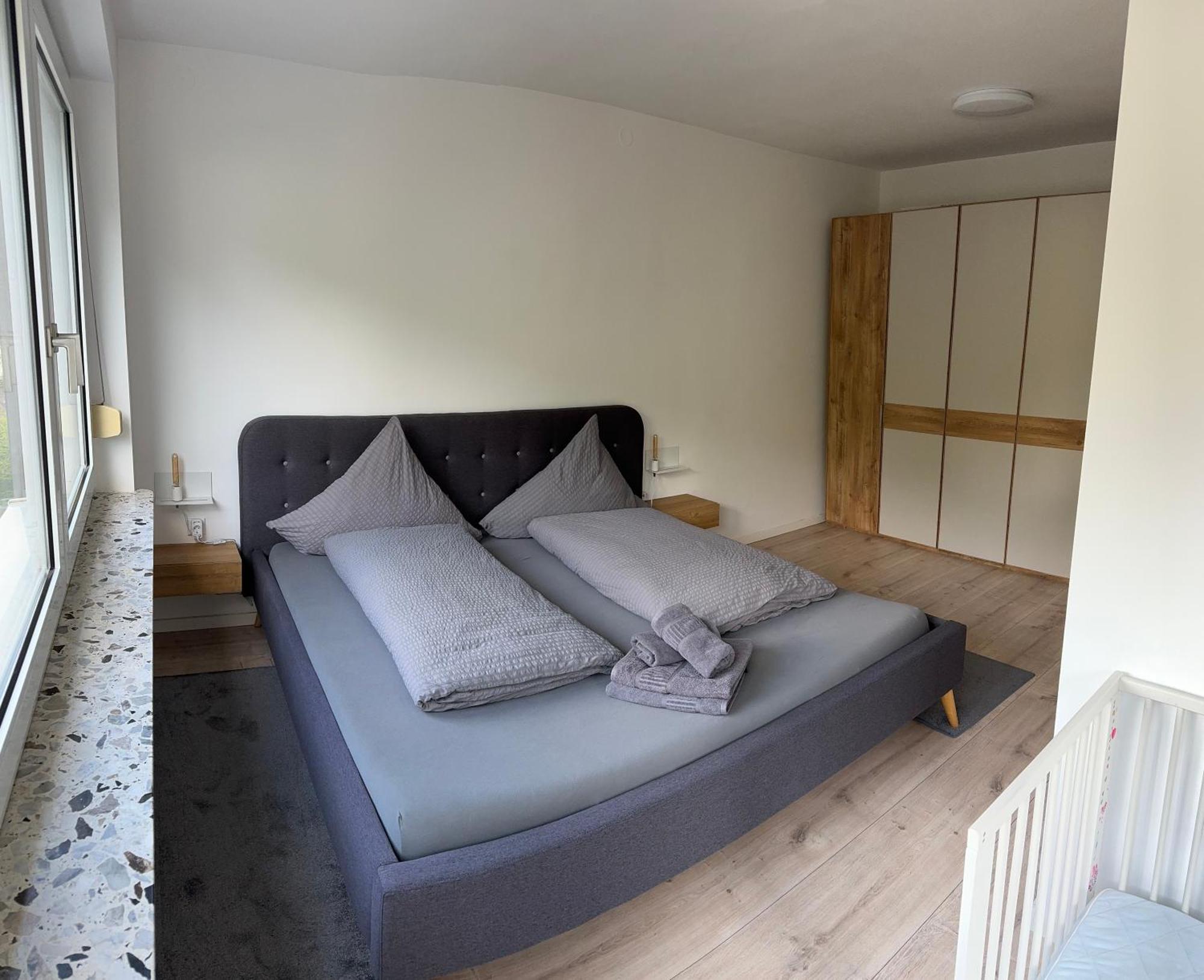 Ferienwohnung "Sorgenfrei" In Coburg ! - Im Eg Mit Privatparkplatz & Balkon Exterior foto