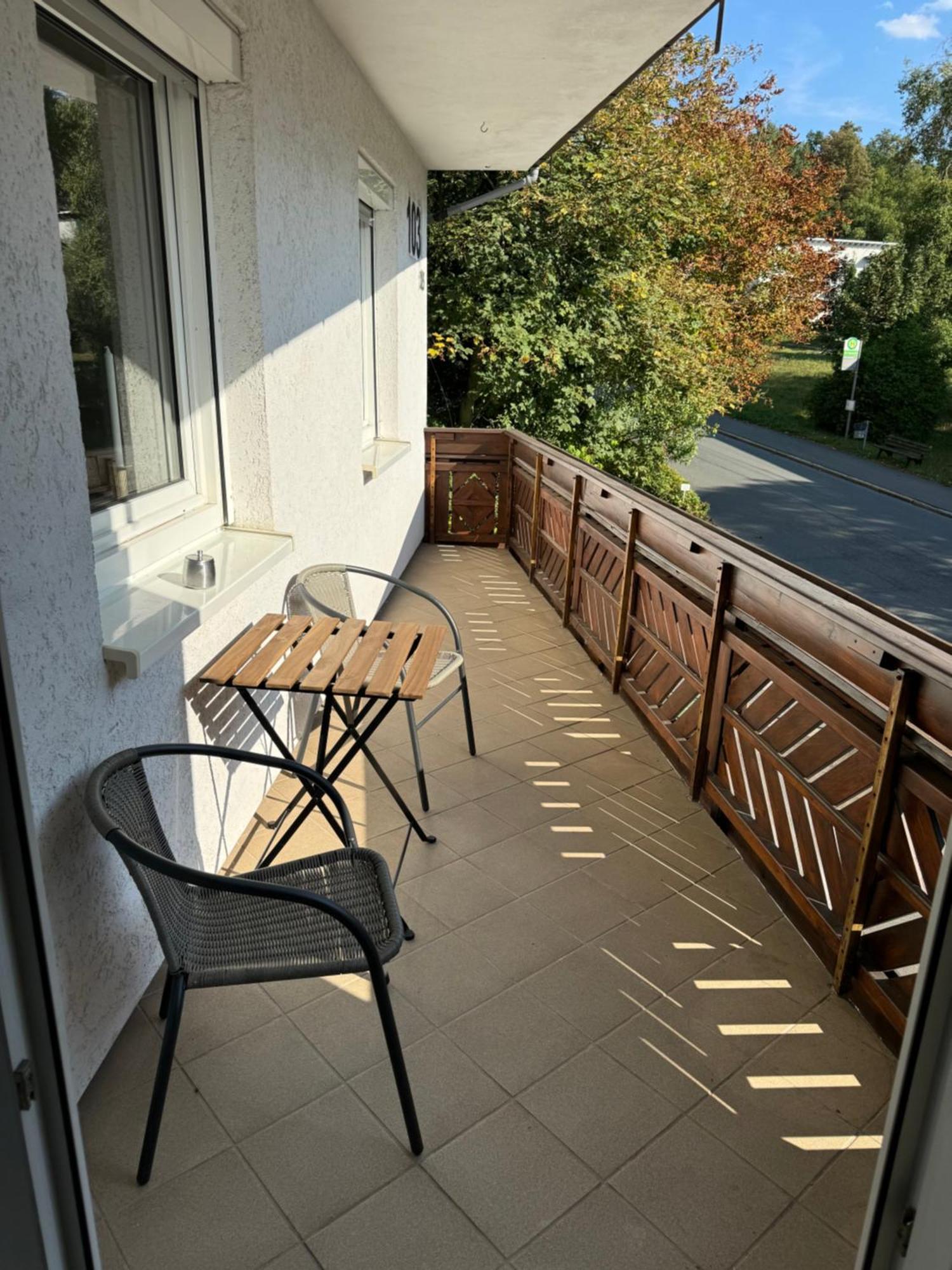 Ferienwohnung "Sorgenfrei" In Coburg ! - Im Eg Mit Privatparkplatz & Balkon Exterior foto